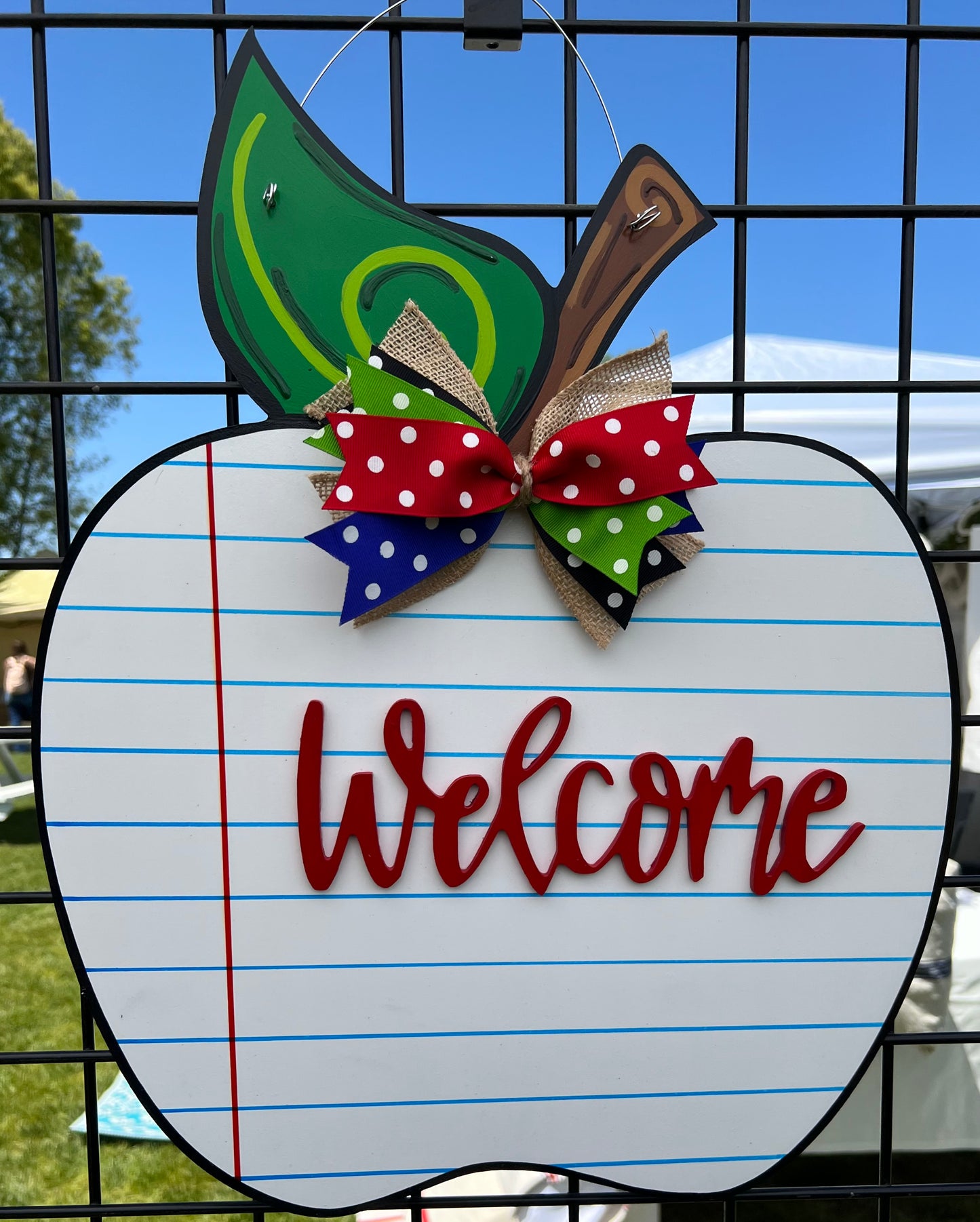 Apple Door Hanger - Welcome